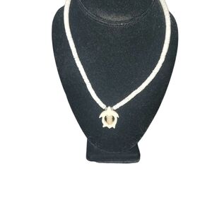 Cream Floral Pendant Necklace